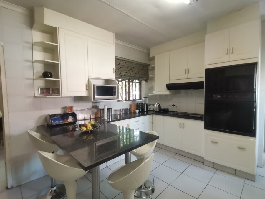 4 Bedroom Property for Sale in Brackenhurst Gauteng