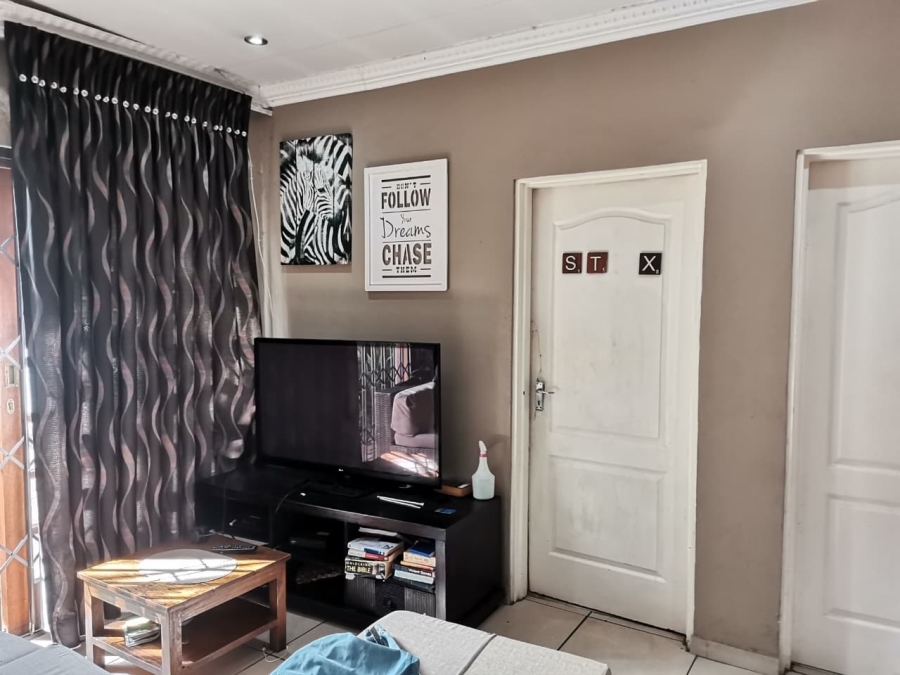 4 Bedroom Property for Sale in Brackenhurst Gauteng