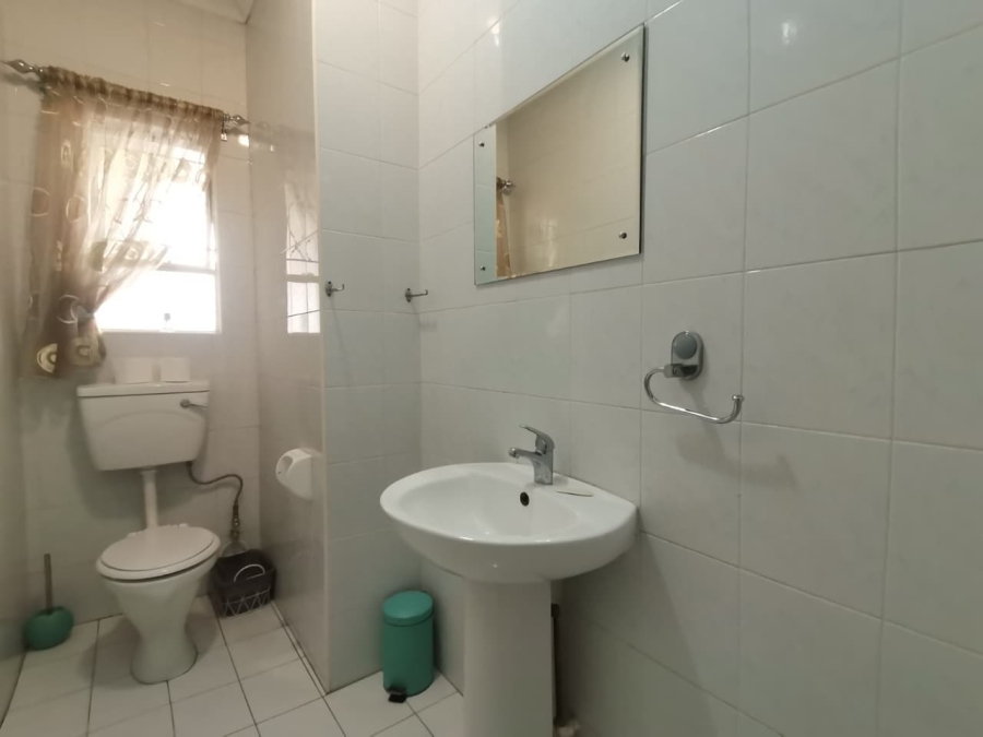 4 Bedroom Property for Sale in Brackenhurst Gauteng