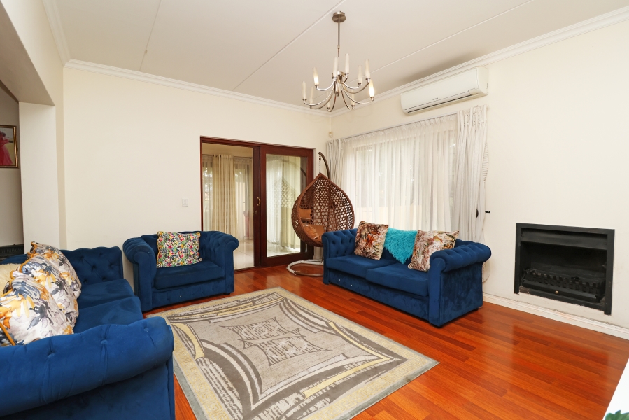 To Let 4 Bedroom Property for Rent in Craigavon Gauteng