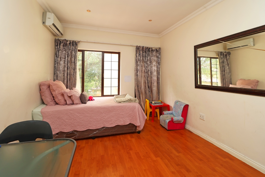 To Let 4 Bedroom Property for Rent in Craigavon Gauteng