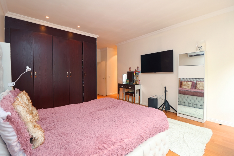 To Let 4 Bedroom Property for Rent in Craigavon Gauteng