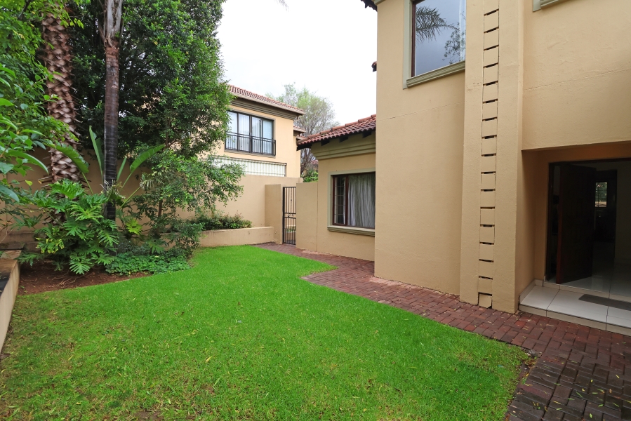 To Let 4 Bedroom Property for Rent in Craigavon Gauteng