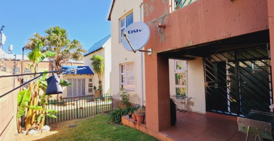 2 Bedroom Property for Sale in Winchester Hills Gauteng