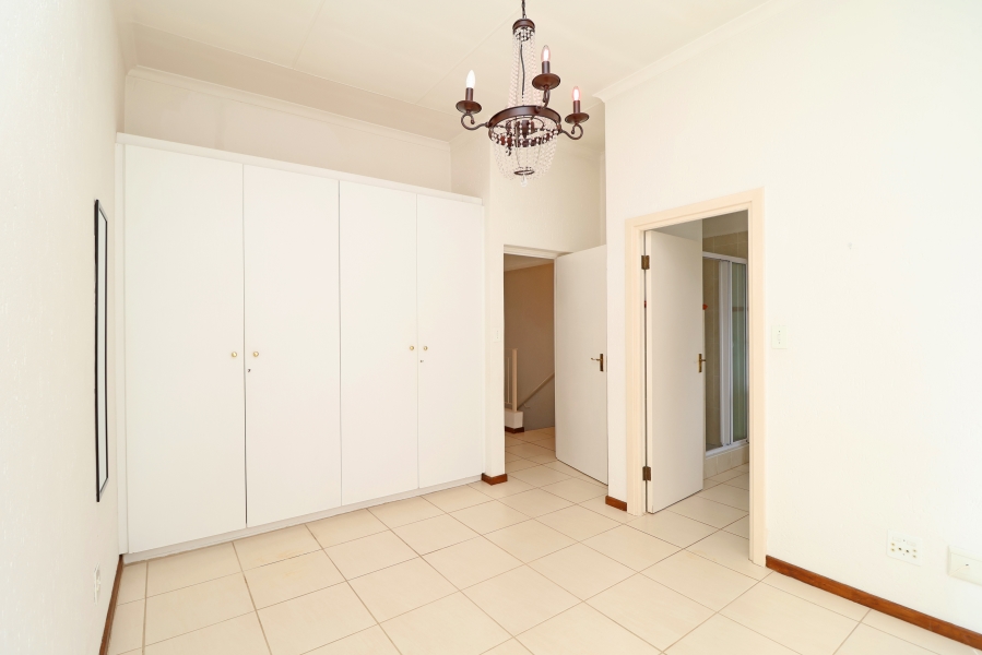 To Let 2 Bedroom Property for Rent in Broadacres Gauteng