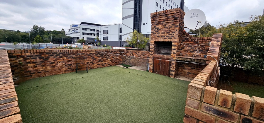 3 Bedroom Property for Sale in Garsfontein Gauteng