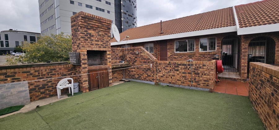 3 Bedroom Property for Sale in Garsfontein Gauteng