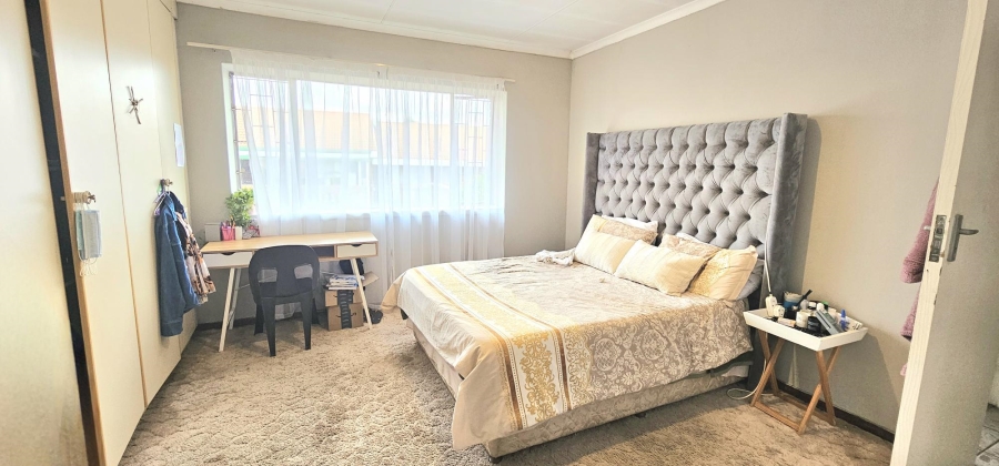 3 Bedroom Property for Sale in Garsfontein Gauteng