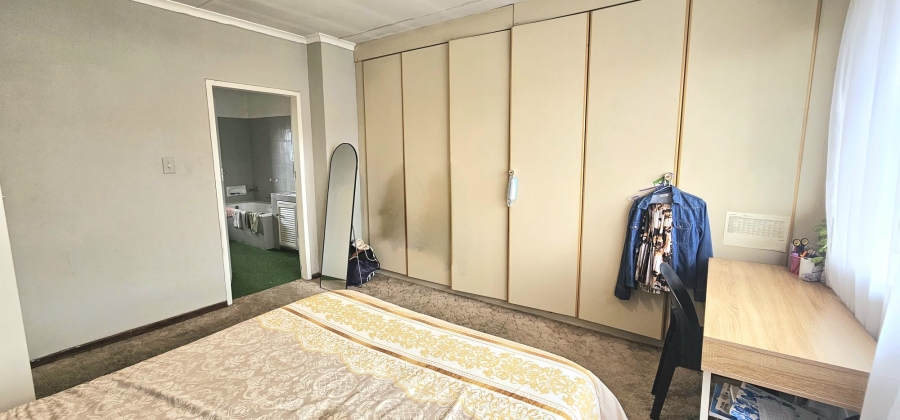 3 Bedroom Property for Sale in Garsfontein Gauteng