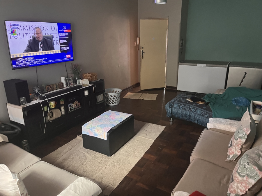 1 Bedroom Property for Sale in Florida Lake Gauteng