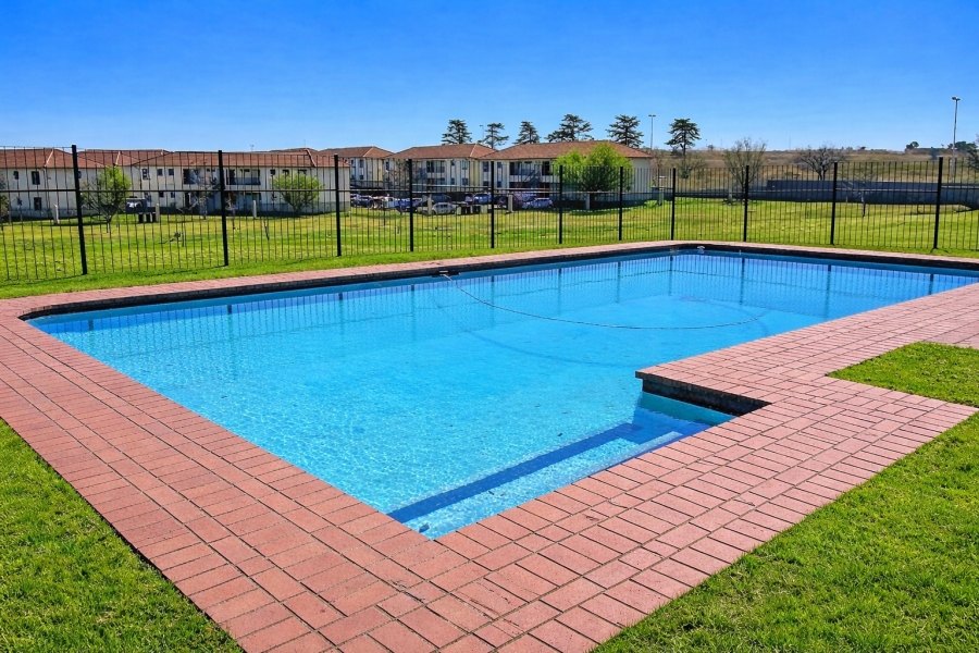 1 Bedroom Property for Sale in Parkrand Gauteng