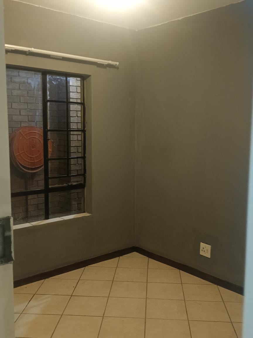2 Bedroom Property for Sale in The Orchards Gauteng