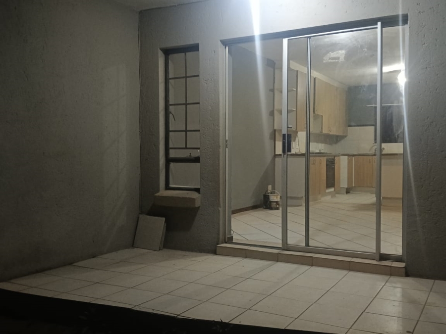 2 Bedroom Property for Sale in The Orchards Gauteng