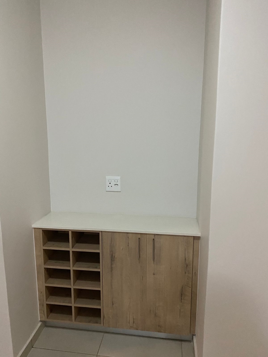 To Let 2 Bedroom Property for Rent in Fourways Gauteng