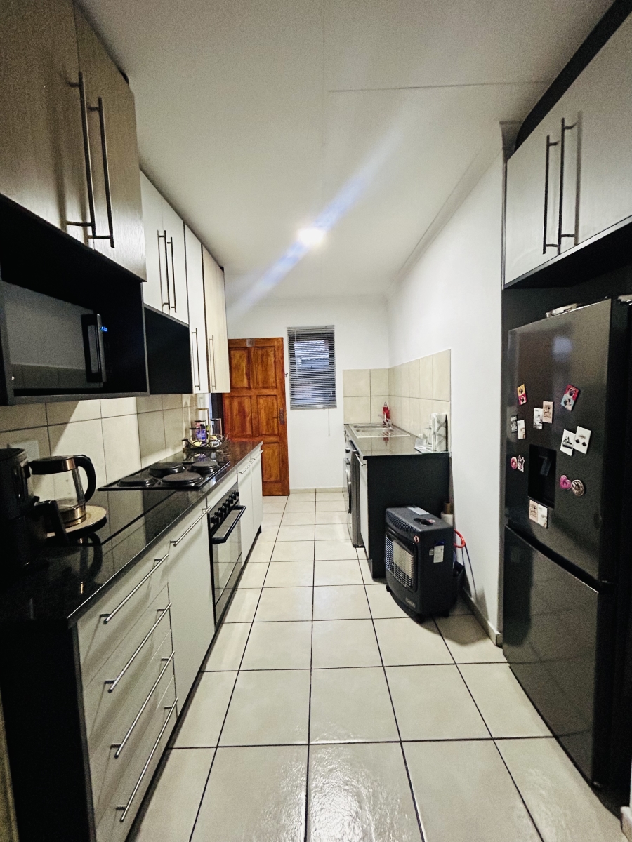 2 Bedroom Property for Sale in Rynfield A H Gauteng