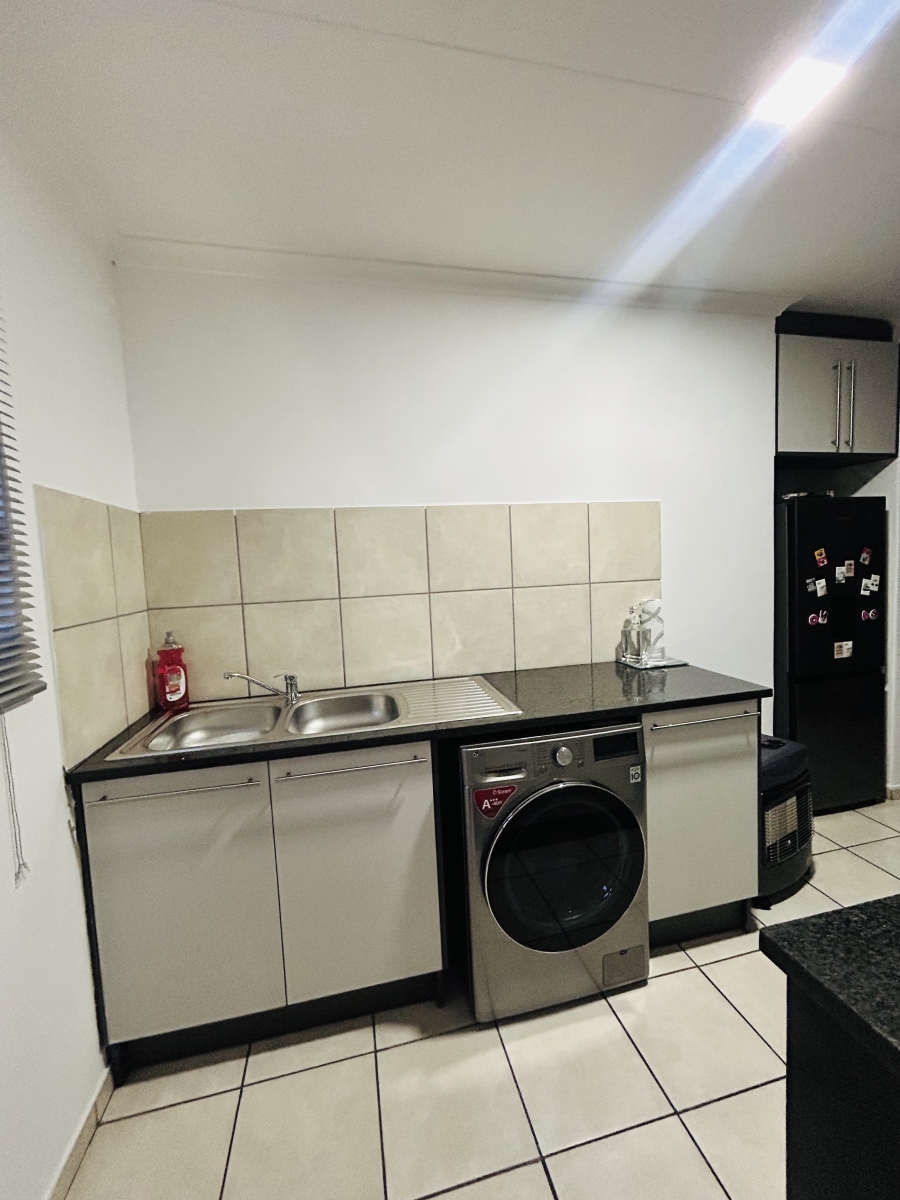 2 Bedroom Property for Sale in Rynfield A H Gauteng