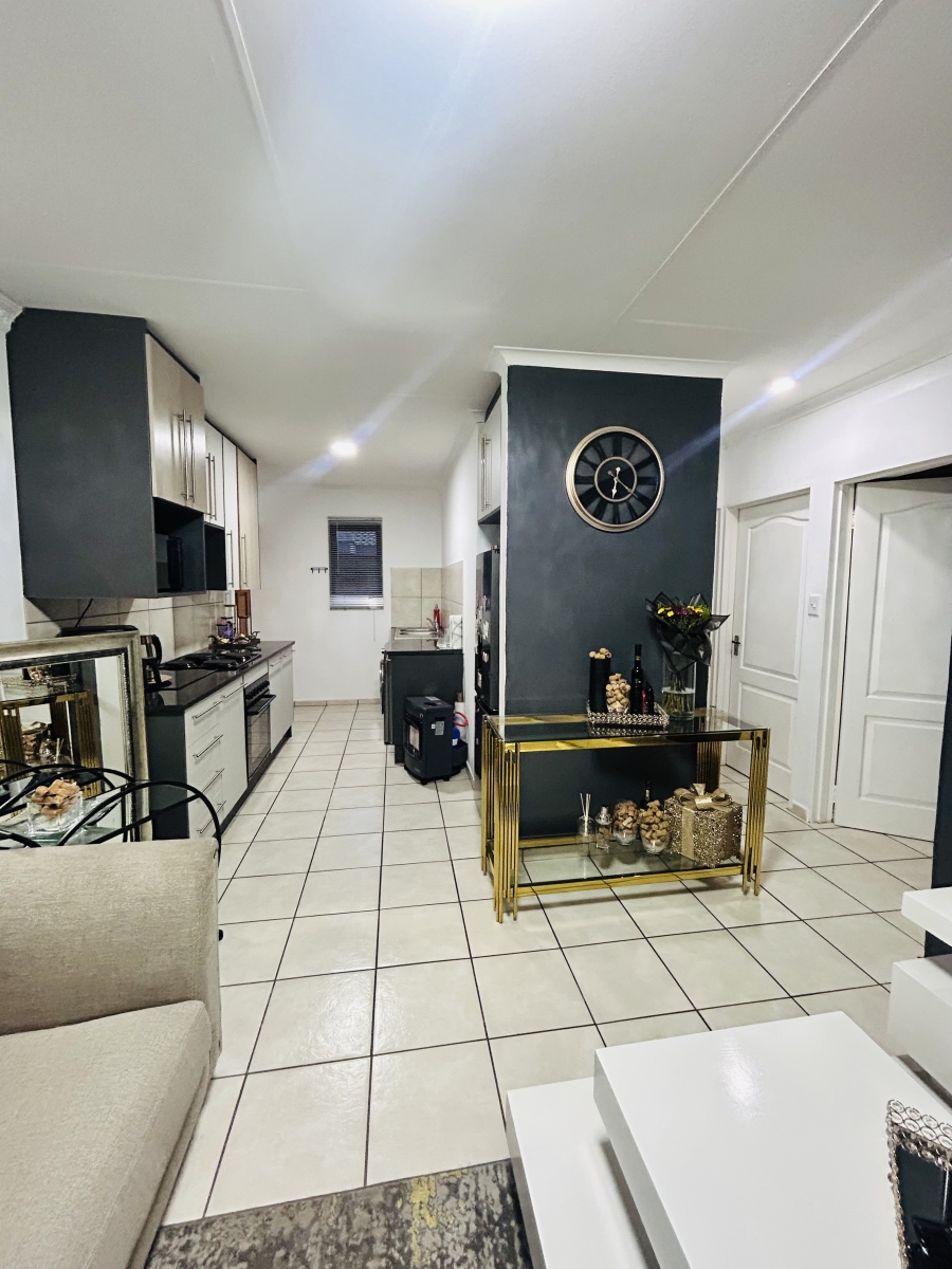 2 Bedroom Property for Sale in Rynfield A H Gauteng