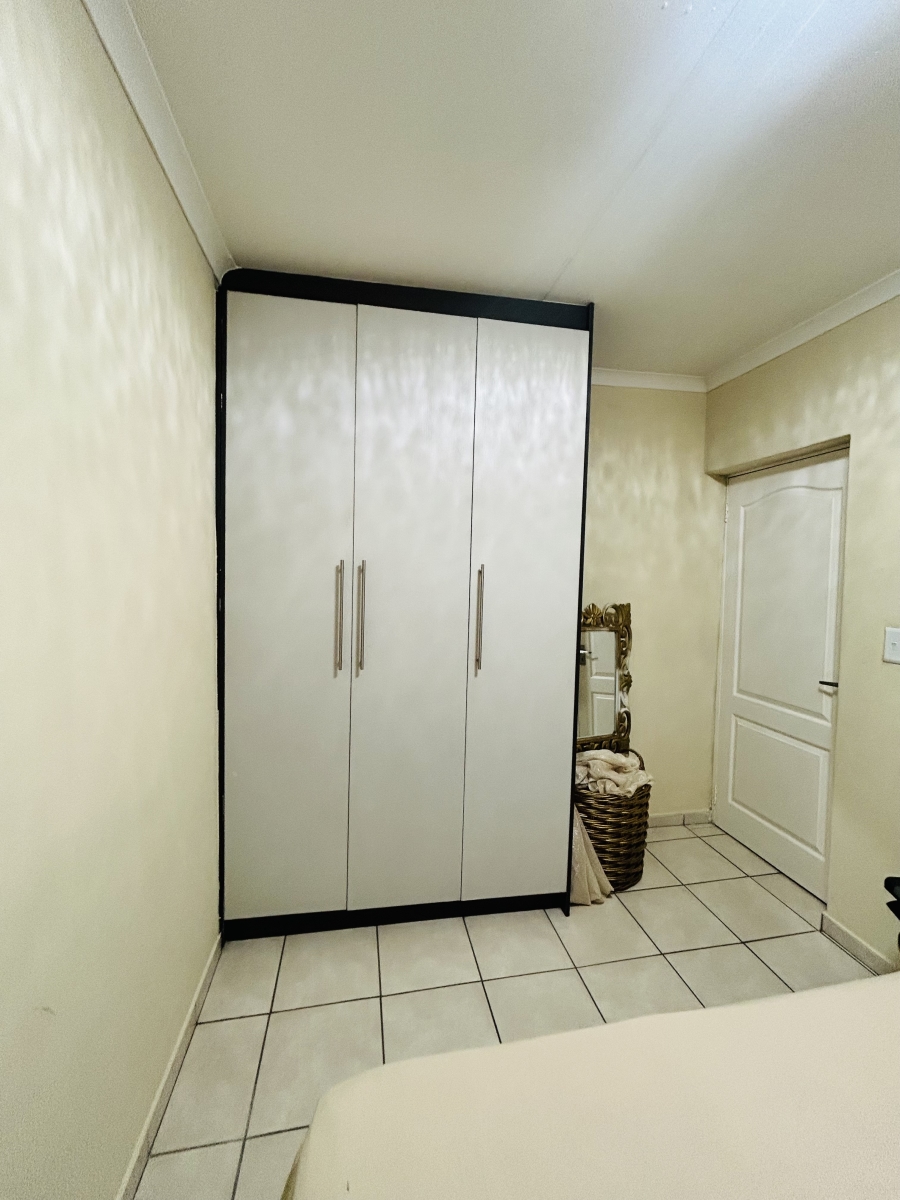 2 Bedroom Property for Sale in Rynfield A H Gauteng