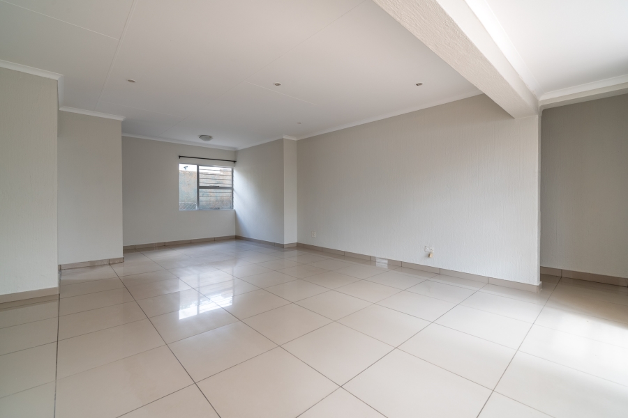 3 Bedroom Property for Sale in Sundowner Gauteng