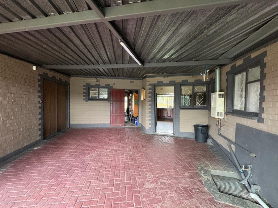 4 Bedroom Property for Sale in Three Rivers Gauteng