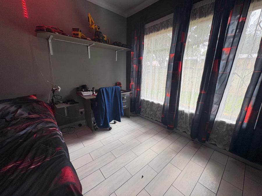 4 Bedroom Property for Sale in Three Rivers Gauteng