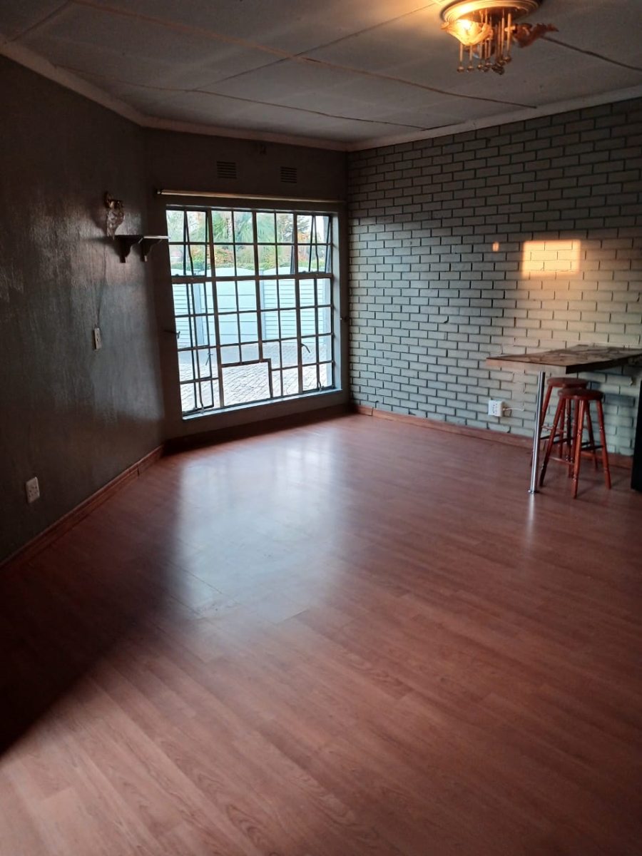 1 Bedroom Property for Sale in Three Rivers Gauteng
