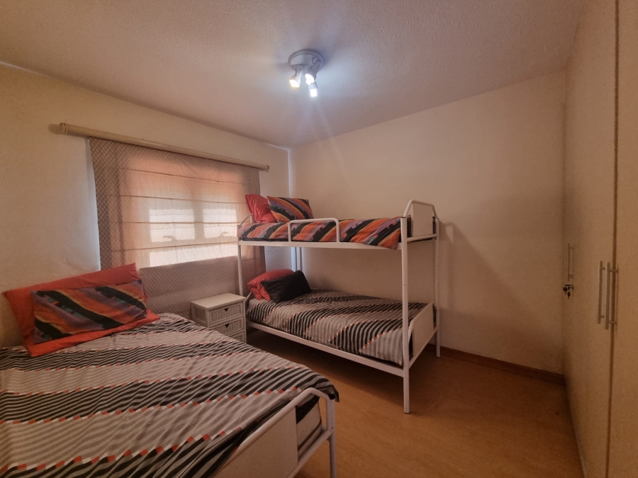 2 Bedroom Property for Sale in Peacehaven Gauteng