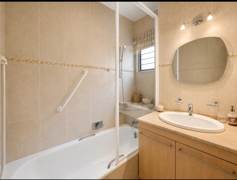 2 Bedroom Property for Sale in Peacehaven Gauteng