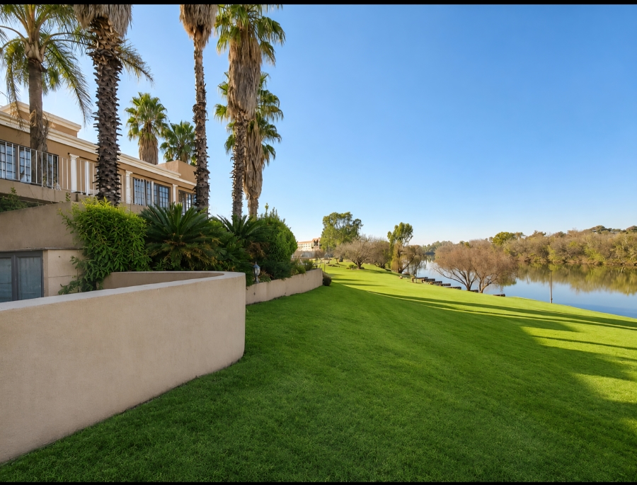 2 Bedroom Property for Sale in Peacehaven Gauteng