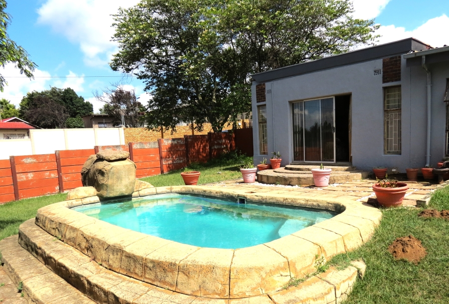4 Bedroom Property for Sale in Mindalore Gauteng