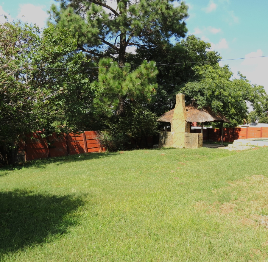 4 Bedroom Property for Sale in Mindalore Gauteng