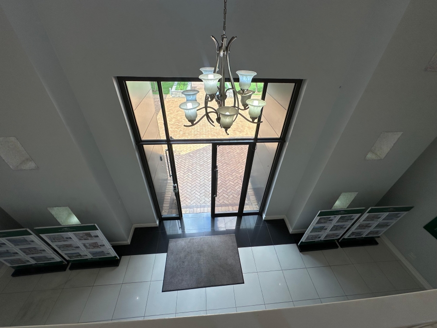 To Let commercial Property for Rent in Hyde Park Gauteng