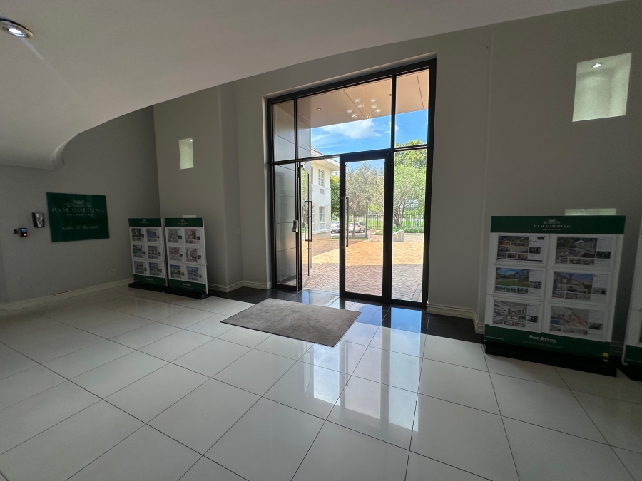 To Let commercial Property for Rent in Hyde Park Gauteng