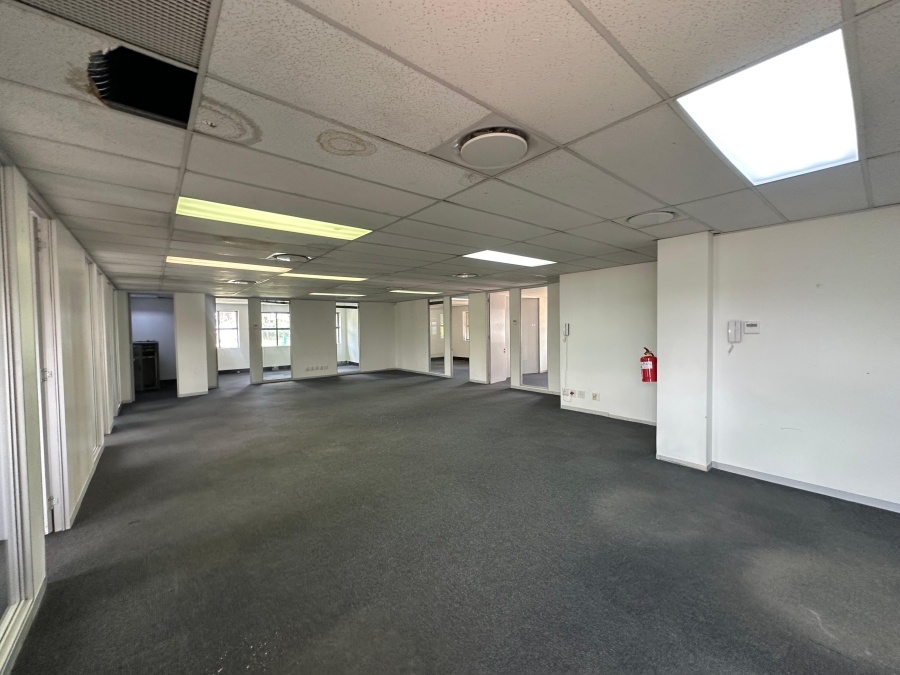 To Let commercial Property for Rent in Hyde Park Gauteng