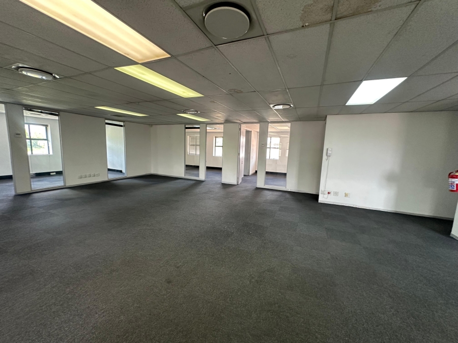 To Let commercial Property for Rent in Hyde Park Gauteng