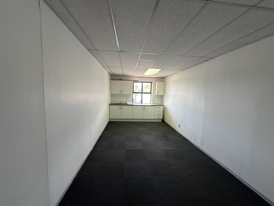 To Let commercial Property for Rent in Hyde Park Gauteng