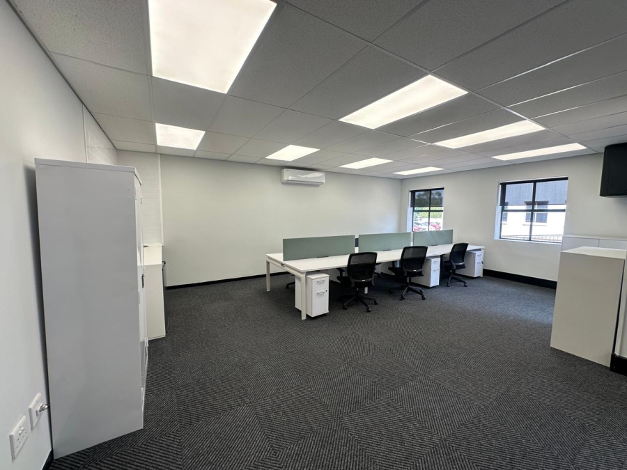 To Let commercial Property for Rent in Hyde Park Gauteng