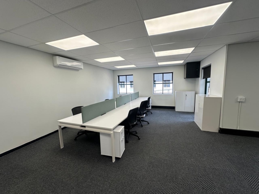 To Let commercial Property for Rent in Hyde Park Gauteng