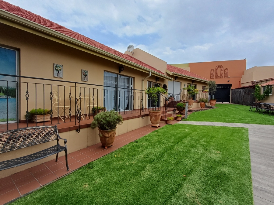 To Let commercial Property for Rent in Edenvale Central Gauteng