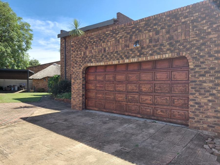 3 Bedroom Property for Sale in Dalpark Gauteng