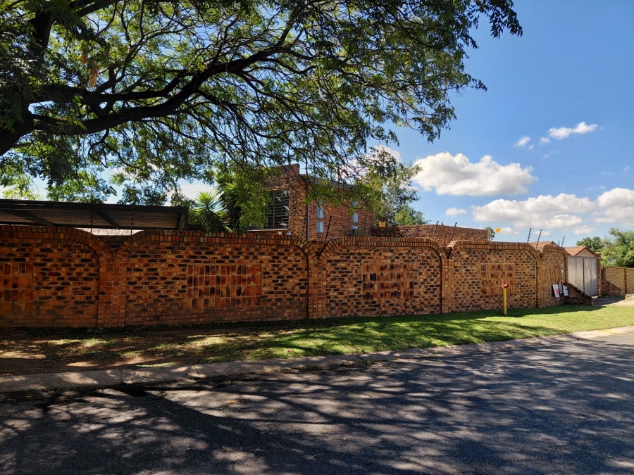 3 Bedroom Property for Sale in Dalpark Gauteng