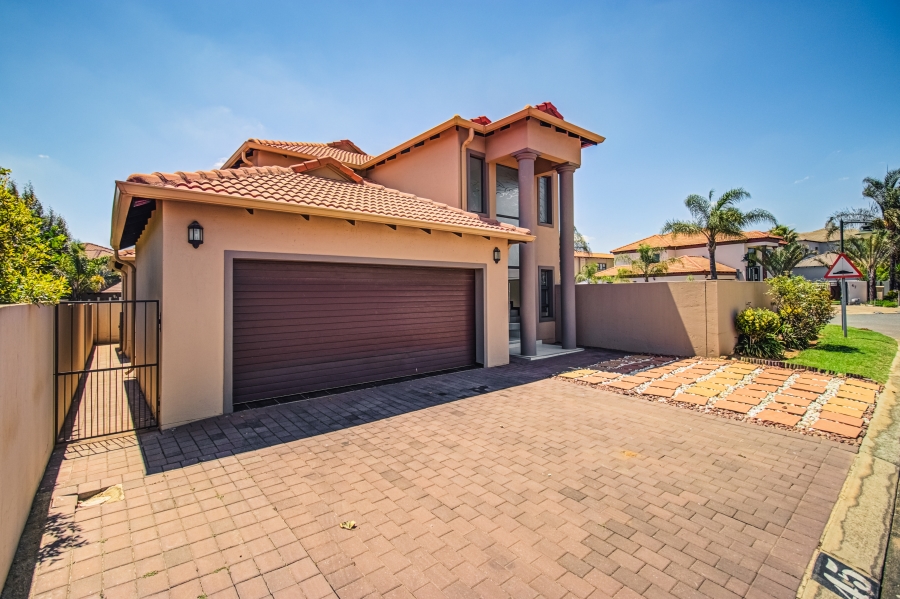 4 Bedroom Property for Sale in Glen Erasmia Gauteng