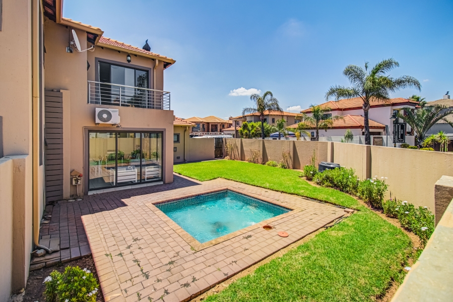 4 Bedroom Property for Sale in Glen Erasmia Gauteng