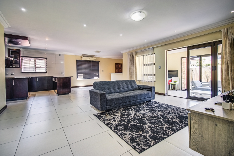 4 Bedroom Property for Sale in Glen Erasmia Gauteng