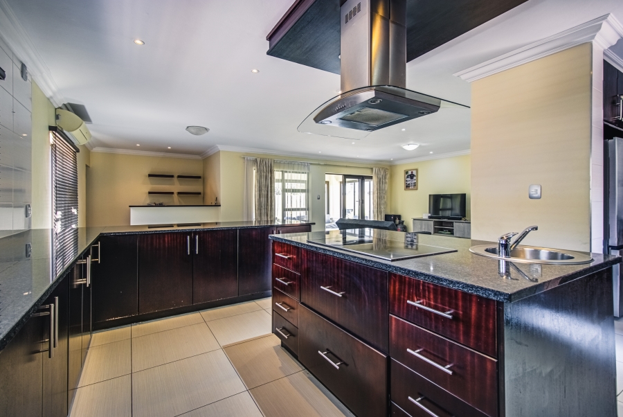 4 Bedroom Property for Sale in Glen Erasmia Gauteng
