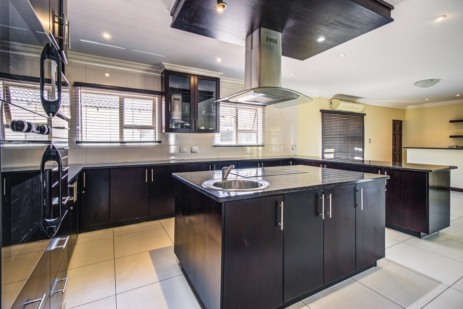 4 Bedroom Property for Sale in Glen Erasmia Gauteng