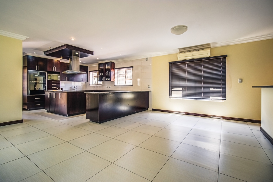 4 Bedroom Property for Sale in Glen Erasmia Gauteng