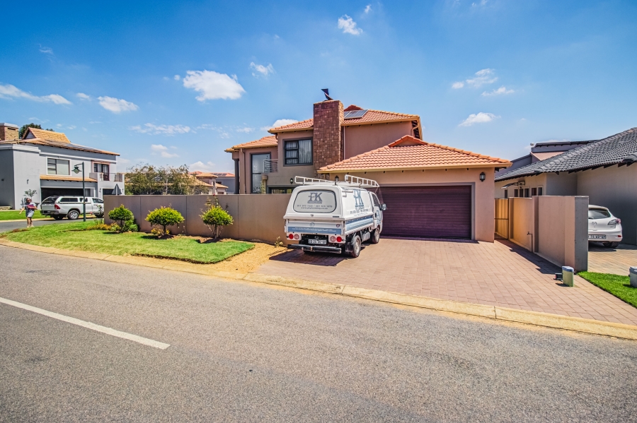 4 Bedroom Property for Sale in Glen Erasmia Gauteng