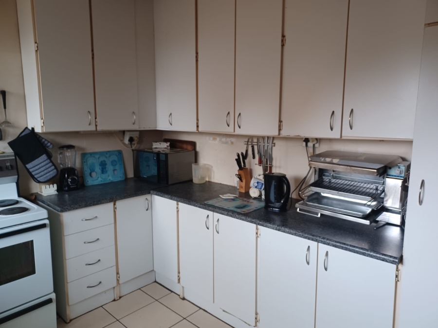 4 Bedroom Property for Sale in Klopperpark Gauteng