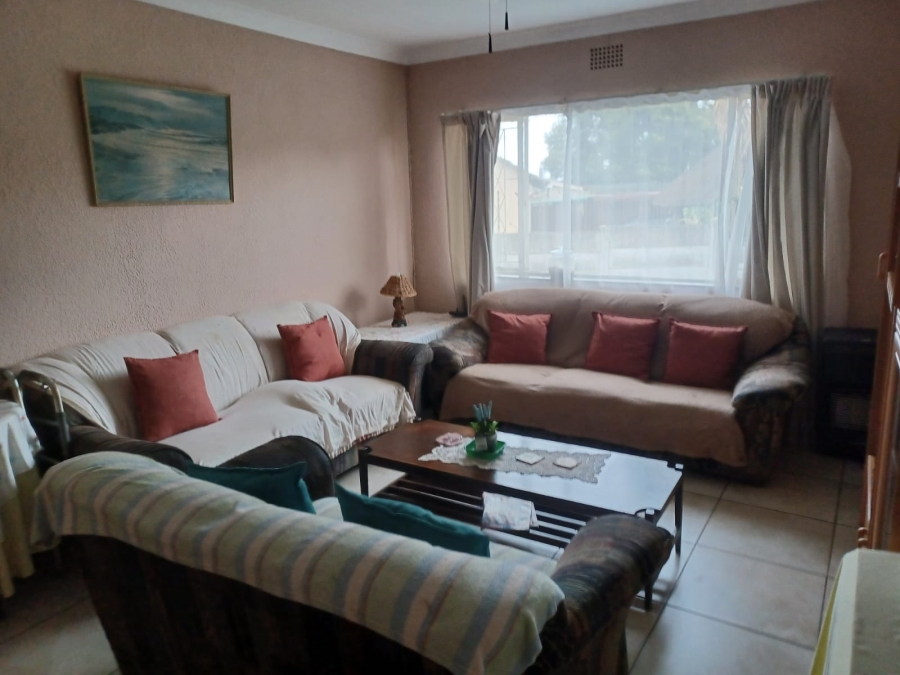 4 Bedroom Property for Sale in Klopperpark Gauteng